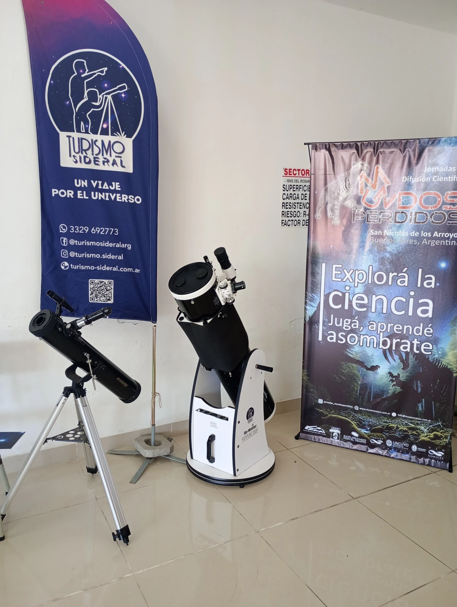 Telescopios de Turismo Sideral en Mundos Perdidos